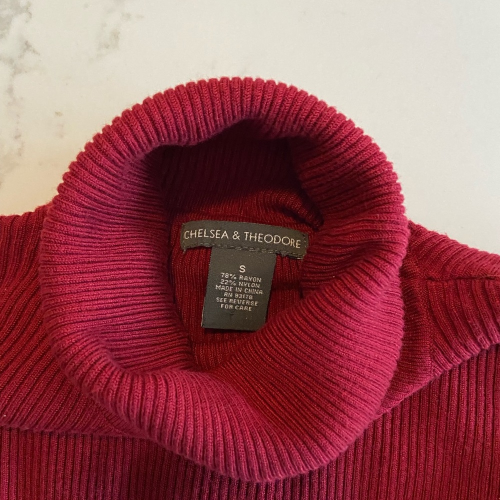 Women’s Chelsea & Theodore sweater size Small - Picture 4 of 4